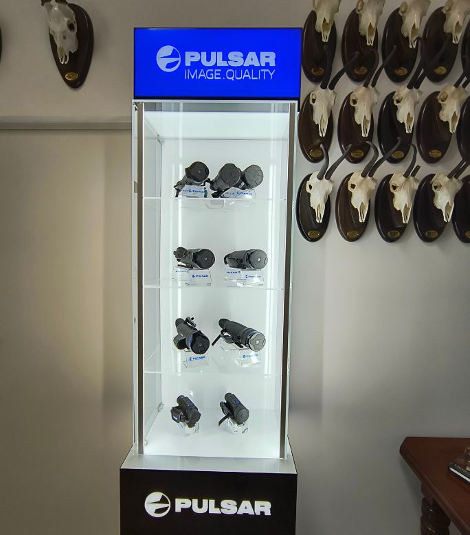 Showroom makers vision